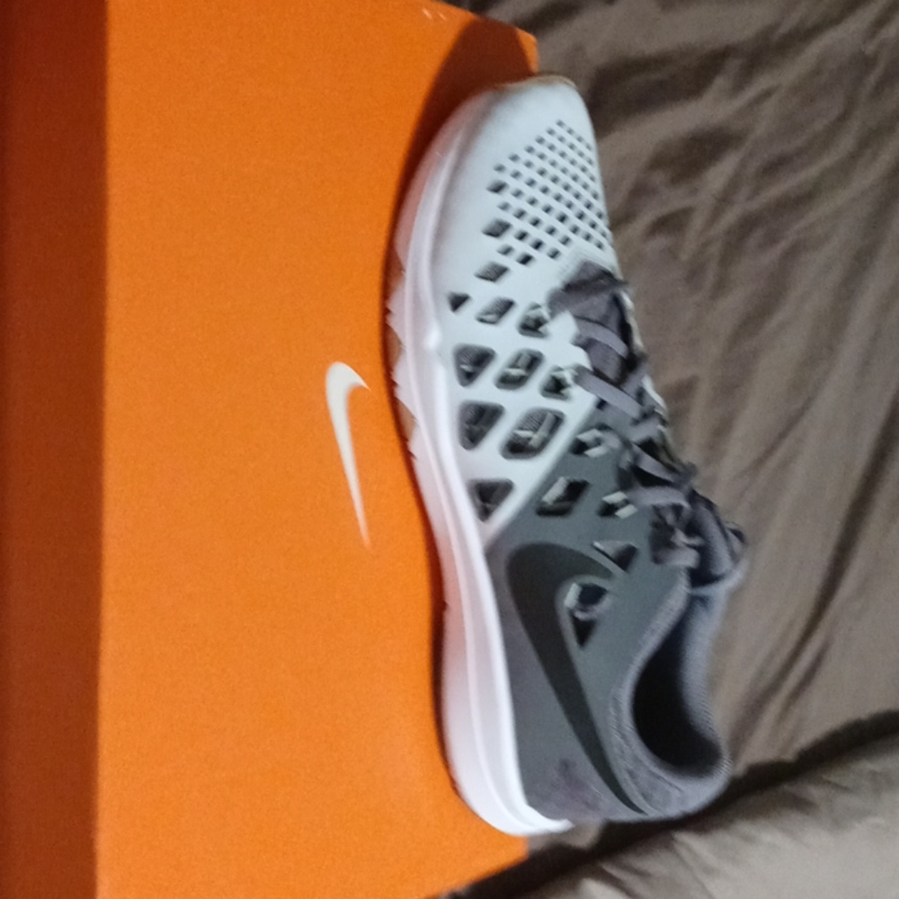 Nike Train speed 4